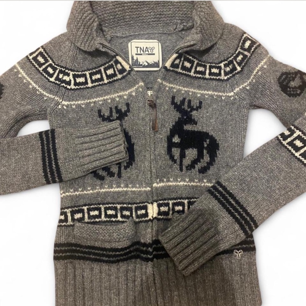 Vintage aritzia TNA grey zip up sweater with deers
